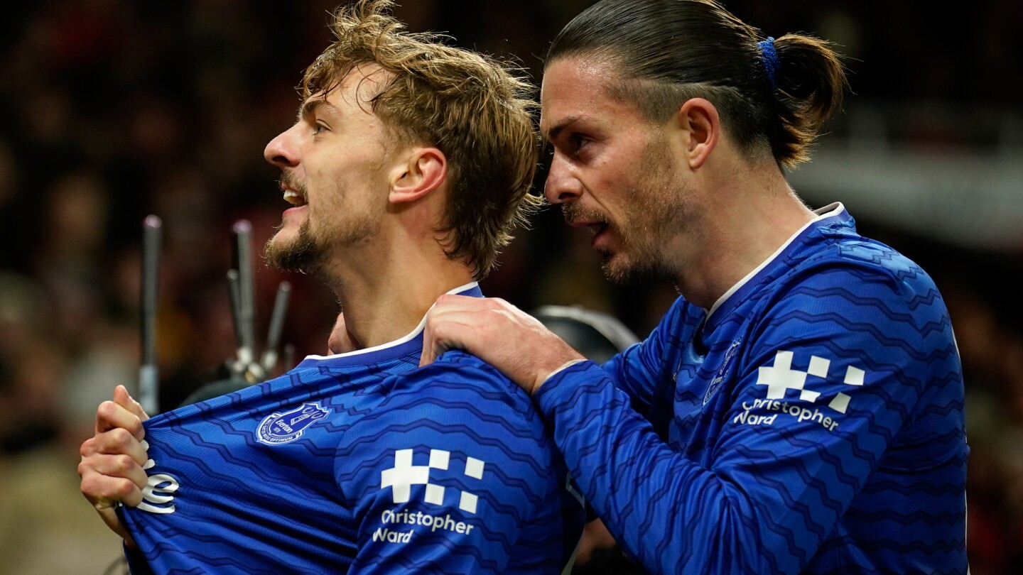 Premier League: &laquo;&Delta;&iota;&pi;&lambda;ό&raquo;&hellip; &chi;&alpha;&sigma;&tau;&omicron;ύ&kappa;&iota; &tau;&eta;&sigmaf; Έ&beta;&epsilon;&rho;&tau;&omicron;&nu; &sigma;&tau;&eta;&nu; &Mu;&alpha;&nu;&tau;&sigma;&epsilon;&sigma;&tau;&epsilon;&rho; &Gamma;&iota;&omicron;&upsilon;&nu;ά&iota;&tau;&epsilon;&nu;&tau;