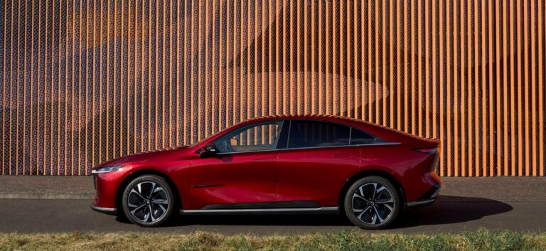Mazda 6e