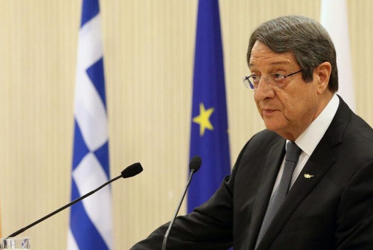 Τι αναφορές στο βιβλίο του Αλέξη Τσίπρα για το Κραν Μοντανά σχολίασε ο τέως Πρόεδρος