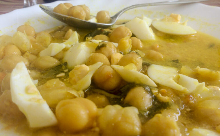 Ρεβίθια ιδιότητες: Γιατί θεωρούνται super food και τι προσφέρουν στην υγεία μας