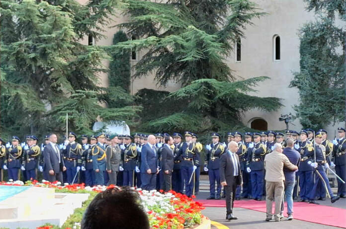 Επίσκεψη Χριστοδουλίδη στον Λίβανο – Ο Πρόεδρος έτυχε υποδοχής με στρατιωτικές τιμές | Typos
