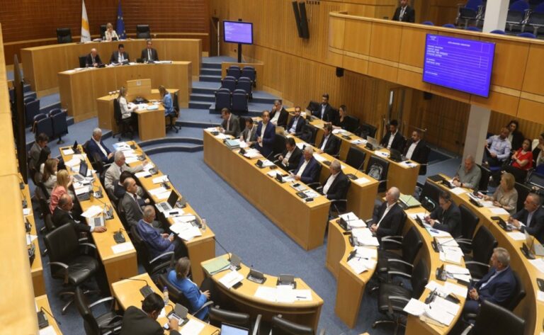 Άλλαξε ώρα συνεδρίας η Επιτροπη Παιδείας για Σχέδιο Αξιολόγησης-Σκοπός η αποτροπή της στάσης εργασίας