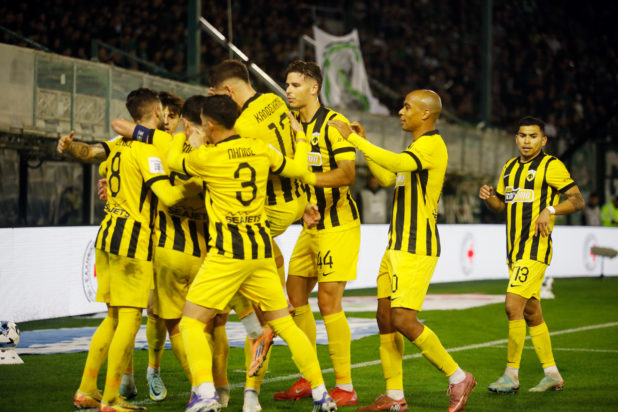 Παναθηναϊκός - ΑΕΚ 2-3: Μεγάλο «διπλό» με χατ τρικ Γιόβιτς