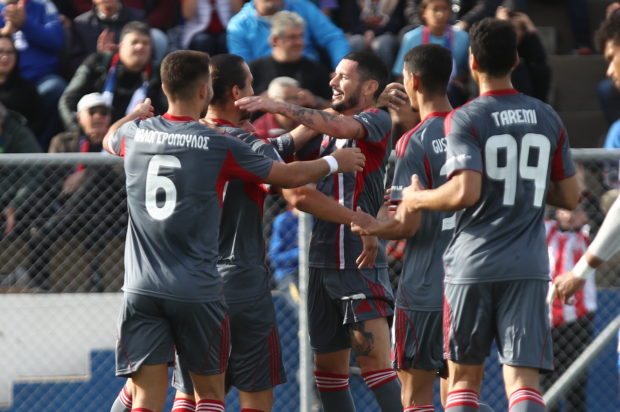 Ελλάς Σύρου - Ολυμπιακός 2-5: Γκολ, θέαμα και «3 στα 3» στο Κύπελλο Ελλάδας