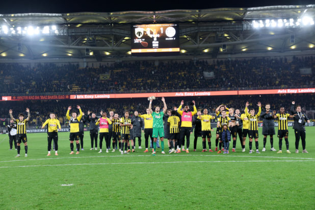 Super League: Καλά... ΑΕΚούγεννα με «κιτρινόμαυρη» κορυφή, σε απόσταση αναπνοής ο Ολυμπιακός, στο -2 ο ΠΑΟΚ - Τα αποτελέσματα και η βαθμολογία