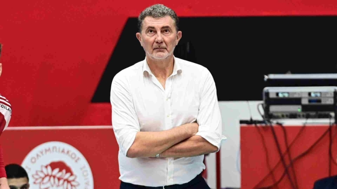 &Omicron; &Alpha;&nu;&tau;&rho;έ&alpha; &Gamma;&kappa;&alpha;&rho;&nu;&tau;ί&nu;&iota;