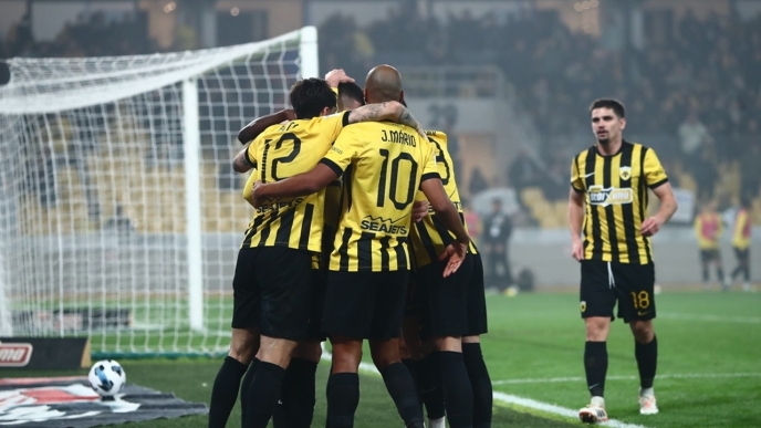 &Omicron;&iota; &pi;&alpha;ί&kappa;&tau;&epsilon;&sigmaf; &tau;&eta;&sigmaf; &Alpha;&Epsilon;&Kappa; &pi;&alpha;&nu;&eta;&gamma;&upsilon;&rho;ί&zeta;&omicron;&upsilon;&nu;