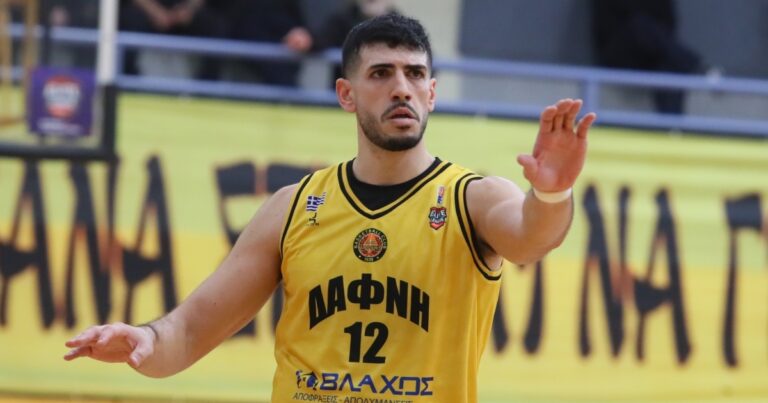 Φιλιππάκος στο Gazzetta: «Είναι τιμή για οποιονδήποτε που ακούει το όνομά του από τους οπαδούς σε αυτό το κλειστό»