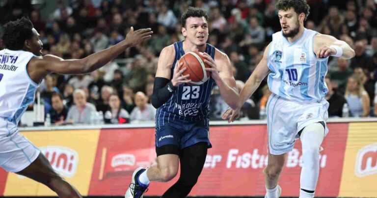 Τουρκ Τέλεκομ - Αναντολού Εφές 75-70: Τη σόκαρε με Σμιθ
