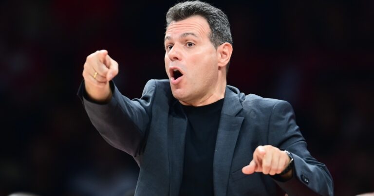 Χολόν - Χάποελ 60-114: Σαρωτική με 54 πόντους διαφορά