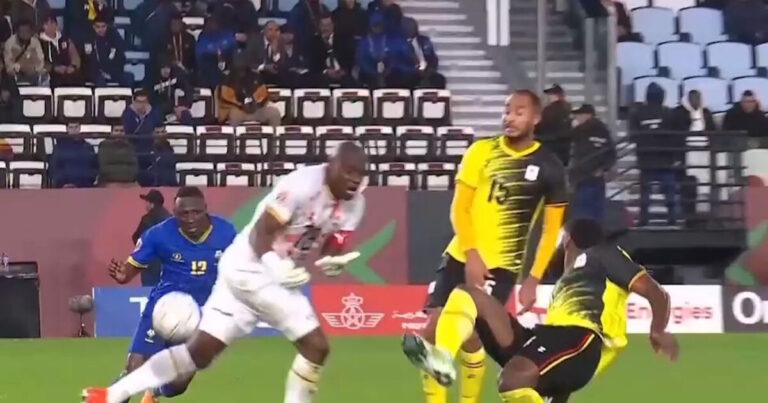 Ουγκάντα - Τανζανία: Απίστευτο blooper στο 90+3' του αγώνα για το Copa Africa