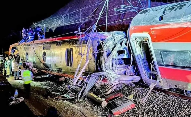 Ισπανία: Πως έγινε η τραγωδία με τα τρένα -«Σαν ταινία φρίκης»