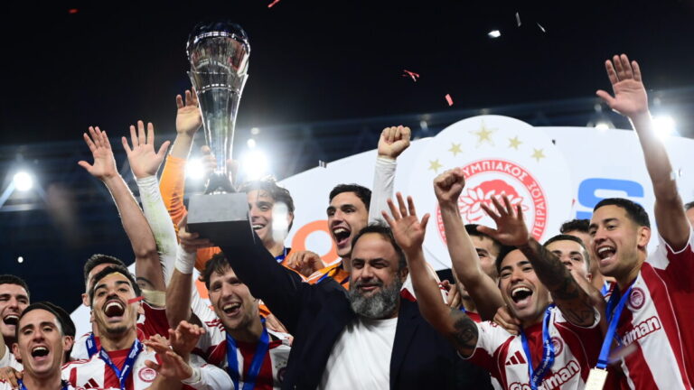 &Omicron; &Beta;&alpha;&gamma;&gamma;έ&lambda;&eta;&sigmaf; &Mu;&alpha;&rho;&iota;&nu;ά&kappa;&eta;&sigmaf; &mu;&epsilon; &tau;&omicron; &tau;&rho;ό&pi;&alpha;&iota;&omicron;