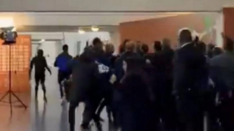 &Pi;&alpha;&nu;&iota;&kappa;ό&sigmaf; &sigma;&tau;&alpha; &alpha;&pi;&omicron;&delta;&upsilon;&tau;ή&rho;&iota;&alpha; &tau;&omicron;&upsilon; &gamma;&eta;&pi;έ&delta;&omicron;&upsilon;