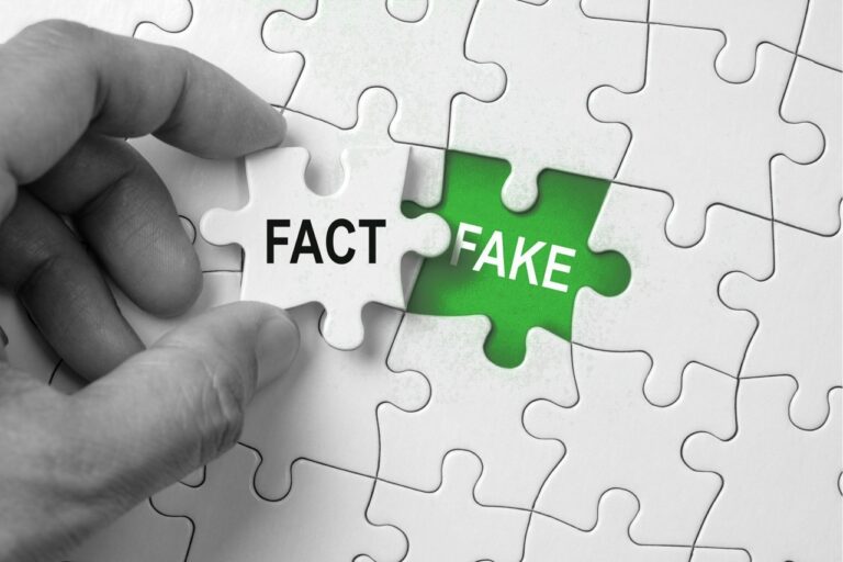 Τις κερκόπορτες στην ρωσική παραπληροφόρηση τις έχουμε ανοίξει μόνοι μας | Typos