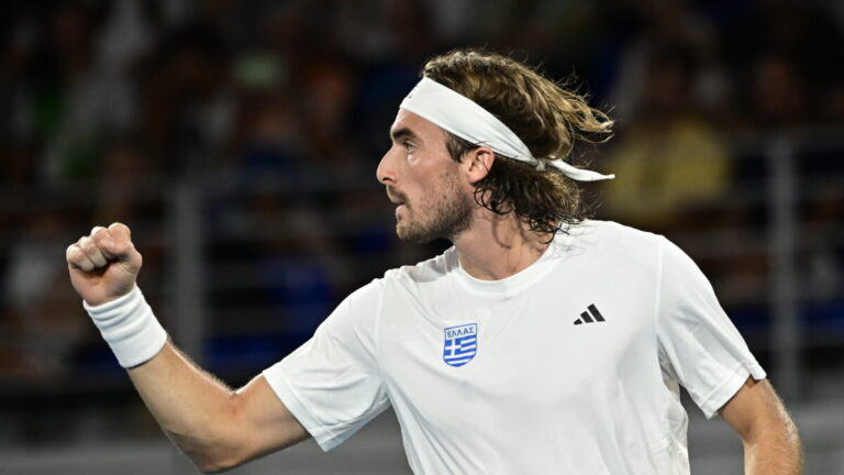 &Omicron; &Sigma;&tau;έ&phi;&alpha;&nu;&omicron;&sigmaf; &Tau;&sigma;&iota;&tau;&sigma;&iota;&pi;ά&sigmaf; &sigma;&tau;&omicron; Davis Cup