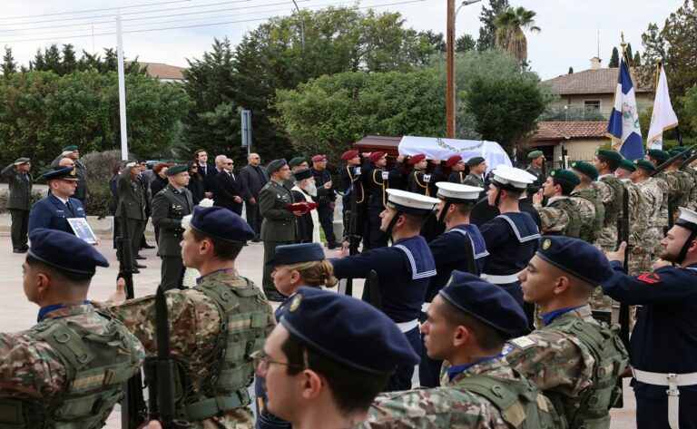 «Πρόεδρε, να πας στο καλό! Έγραψες ιστορία»-Συγκινούν φίλοι και πρώην συνεργάτες του Βασιλείου