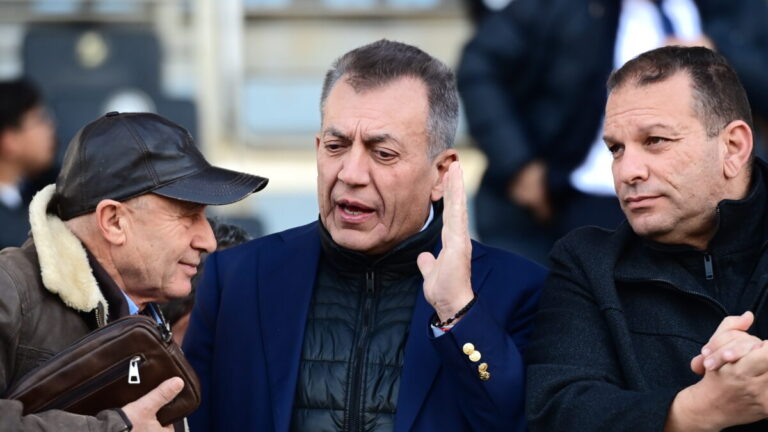 &Gamma;&iota;ά&nu;&nu;&eta;&sigmaf; &Beta;&rho;&omicron;ύ&tau;&sigma;&eta;&sigmaf;