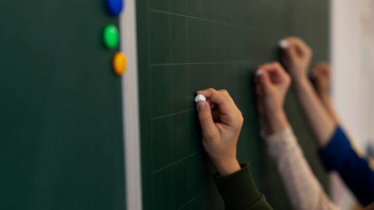Αμερικανίδα δασκάλα μπήκε στα ρεκόρ Γκίνες - Διδάσκει πάνω από 67 χρόνια και δεν θέλει να σταματήσει