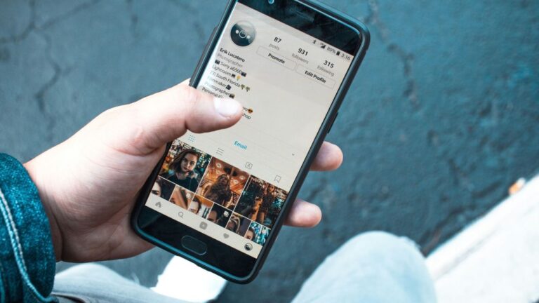 Το Instagram στις ΗΠΑ θα ενημερώνει τους γονείς για πιθανές αυτοκτονικές τάσεις του παιδιού τους