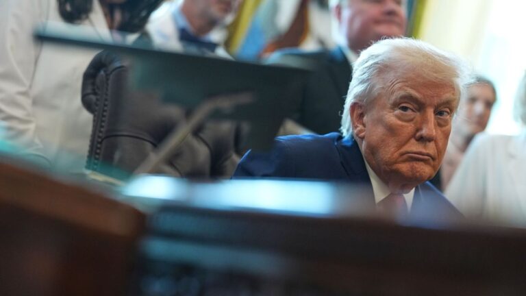 ΗΠΑ: Δικαστικό μπλόκο στην δημοσιοποίηση της έκθεσης για τα έγγραφα που παρακράτησε ο Τραμπ το 2021