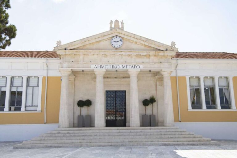 ΥΠΕΣ: Στέλνει κλιμάκιο στην Πάφο μετά τις καταγγελίες για τ/κ περιουσίες