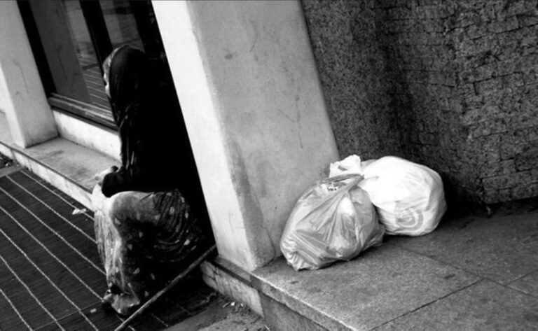 Έμεινε άστεγη οκταμελής οικογένεια – Έκθεση γεγονότων ζητά η Βουλή