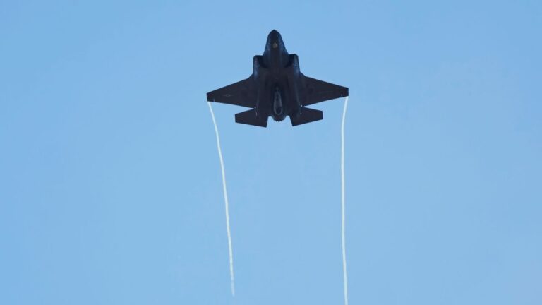Πρώην αξιωματικός της Air Force των ΗΠΑ κατηγορείται για προδοσία