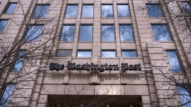 Παραιτήθηκε ο διευθύνων σύμβουλος της Washington Post Γουίλ Λιούις μετά το κύμα μαζικών απολύσεων