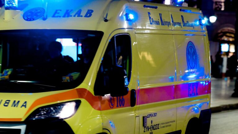 Τραγωδία στην Ελευσίνα: Κόρη τραυμάτισε θανάσιμα τη μητέρα της ενώ προσπαθούσε να παρκάρει