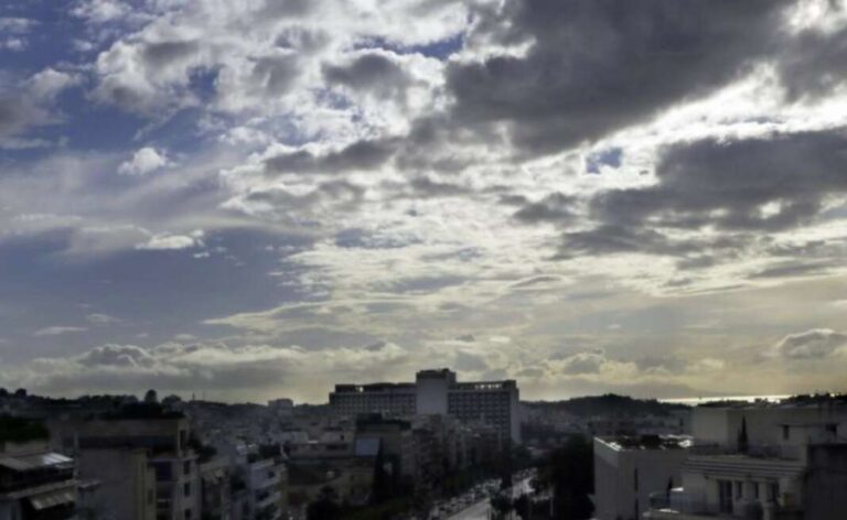 Δεν λέει να μας αφήσει ήσυχους η σκόνη