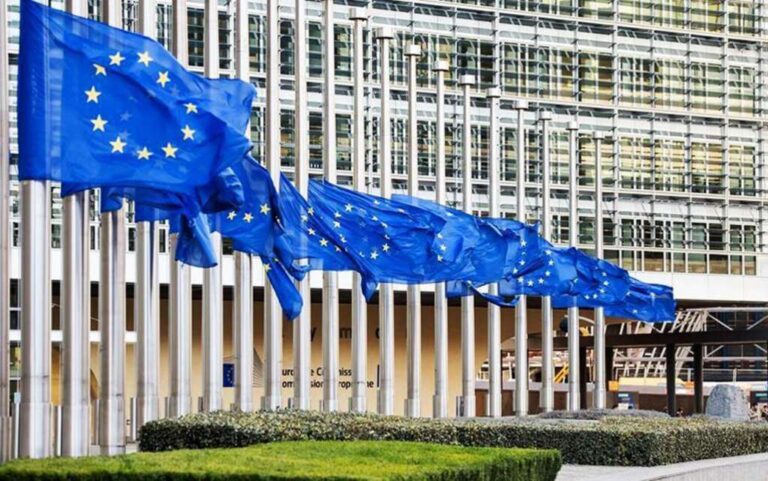 Έφοδος αστυνομίας στην Κομισιόν για υπόθεση πώλησης ακινήτων
