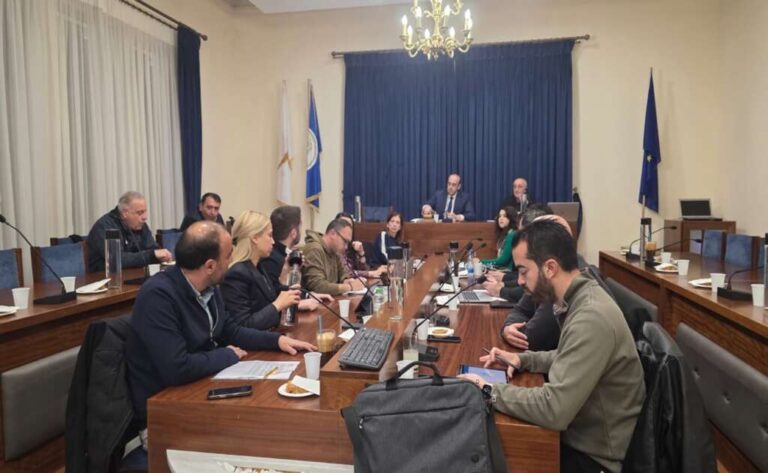 Διακόπηκε η συνεδρία δημοτικού συμβουλίου Πάφο λόγω Φαίδωνος