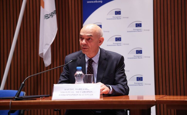 Παρουσιάζει μελέτη για λιμάνι Λάρνακας ο Υπ. Μεταφορών