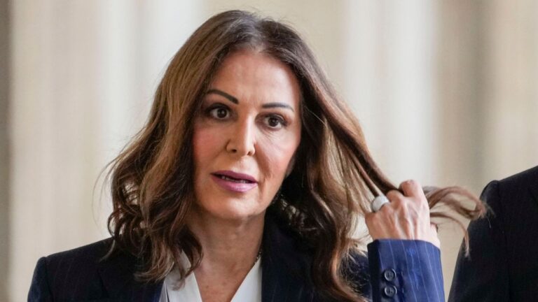 Ιταλία: Παραιτήθηκε η υπουργός Τουρισμού Ντ. Σαντανκέ - Ελέγχεται για απάτη και πλαστό ισολογισμό