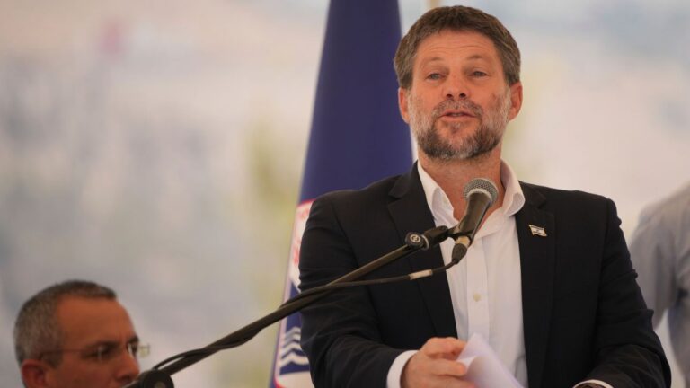 Ο υπουργός Οικονομικών του Ισραήλ ζητεί την προσάρτηση του νοτίου Λιβάνου