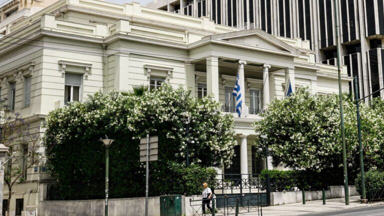 Υπουργείο Εξωτερικών: 315 Έλληνες έχουν επαναπατριστεί από τη Μέση Ανατολή