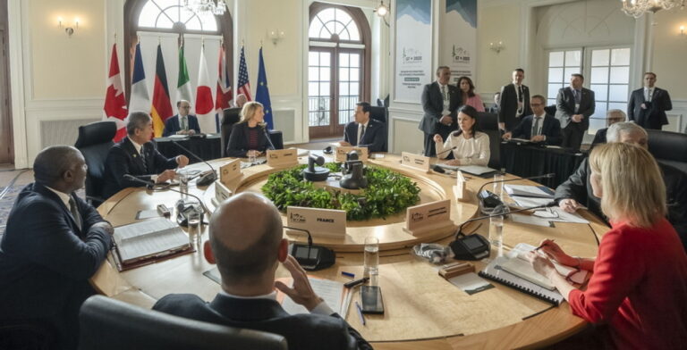 Ετοιμη να λάβει μέτρα για το Στενό του Ορμούζ η G7