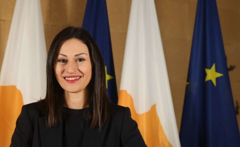 «Το βάρος της ευθύνης το έχω από την πρώτη μέρα», λέει η Υπουργός Γεωργίας-Απαντά στις φωνές για παραίτησή της