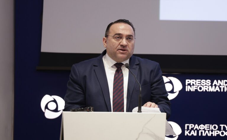 Σημάδια ανάκαμψης σε τουριστικές κρατήσεις μετά τις γεωπολιτικές πιέσεις, λέει ο Κουμής