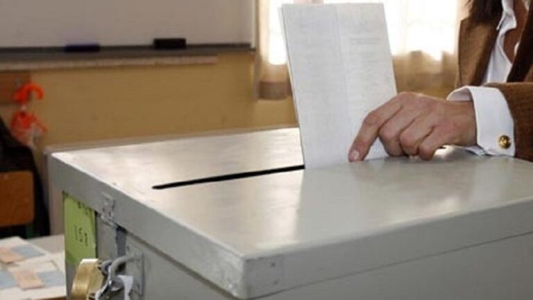 Στο 61,2% το ποσοστό προσέλευσης μέχρι τις 17.00