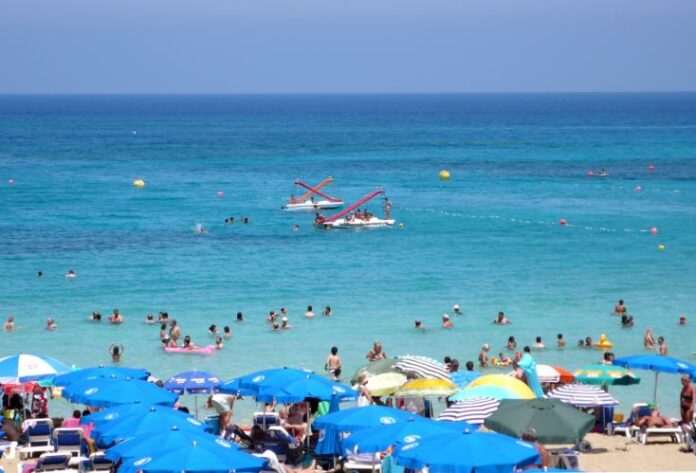 Τα δεδομένα δείχνουν σταδιακή ανάκαμψη των τουριστικών ροών, είπε ο Κουμής