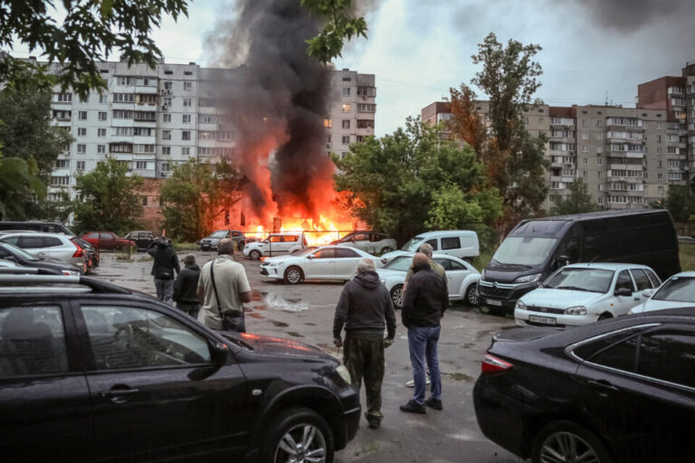 Ουκρανία: Τουλάχιστον 9 νεκροί σε πλήγματα της Ρωσίας [εικόνες]-1