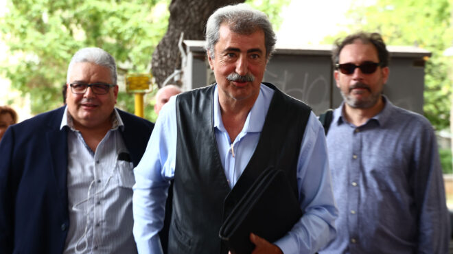 η-κουμουνδούρου-αναζητεί-φόρμουλα-564291136