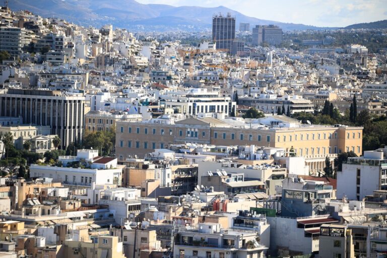 Συν και πλην στις κρατήσεις των βραχυχρόνιων μισθώσεων