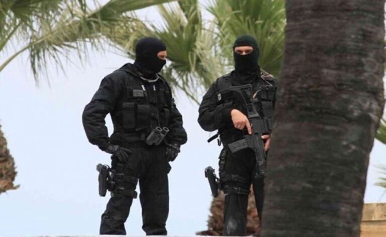 Eλεύθερος υπό όρους ο ένας εκ των τριών για την υπόθεση τρομοκρατίας