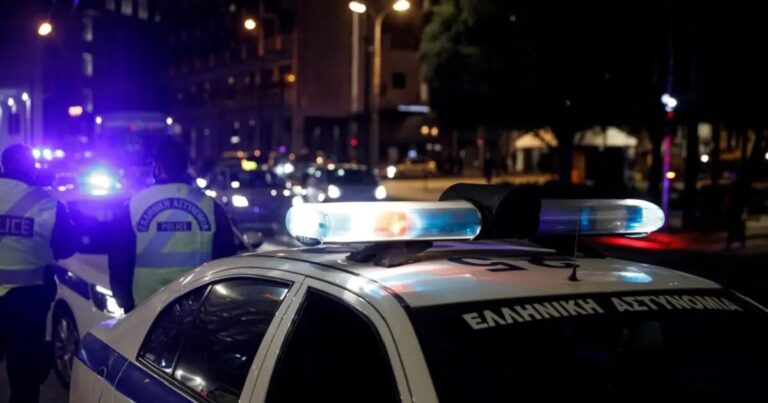 Εμφανίστηκαν ως τεχνικοί του ΔΕΔΔΗΕ και έκλεψαν 200 χρυσές λίρες και κοσμήματα από ηλικιωμένο ζευγάρι – «Χάθηκαν κόποι μιας ζωής»