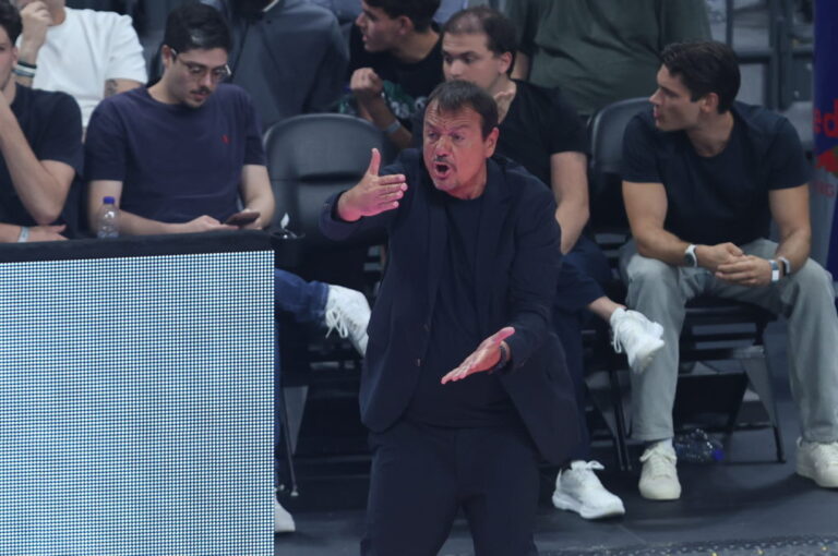 Εργκίν Αταμάν: «Να πάρει τον τίτλο η ομάδα που το αξίζει» - Αφιέρωσε τη νίκη στον Παύλο Γιαννακόπουλο