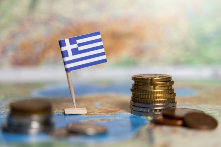 Επιστροφή στην Ελλάδα με μπόνους: Απαλλαγή από δασμούς, ΦΠΑ και τέλη για οικοσκευή και αυτοκίνητο
