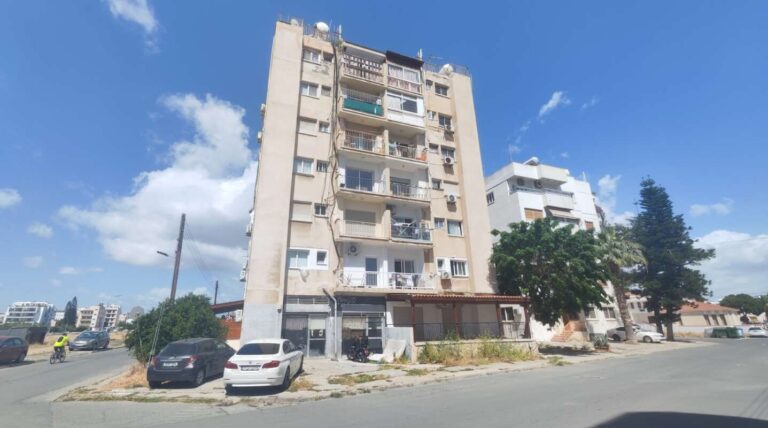 Στη Λάρνακα κατεδαφίζονται δύο ακόμα επικίνδυνες κατοικίες, λέει ο Πρόεδρος του ΕΟΑ